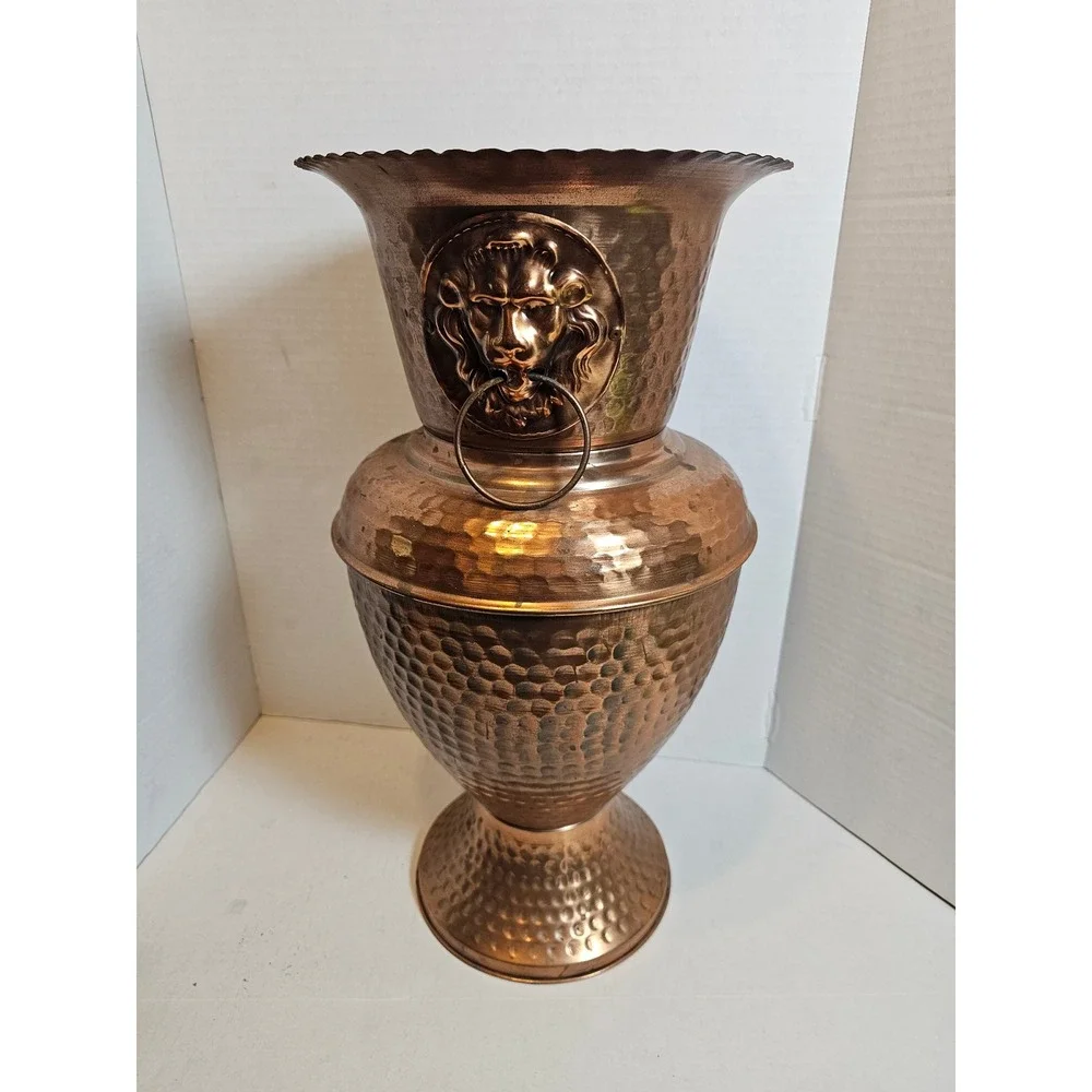 Vintage Hammered Copper Floor Vase Lion Head Ring Handles Scalloped Rim Urn 20in